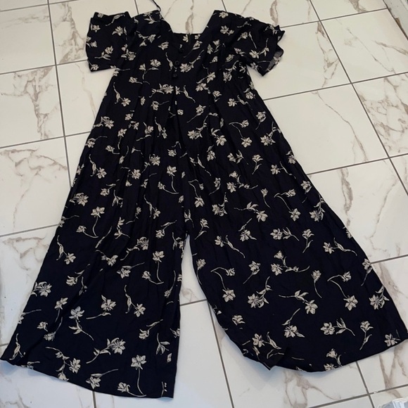 Vinatge FloralWideleg Jumpsuit